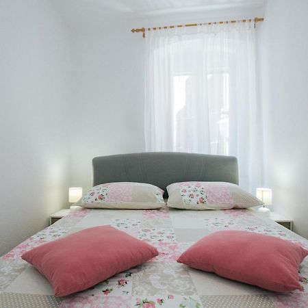 Apartments Ivana Trogir Bagian luar foto