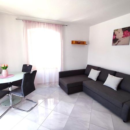 Apartments Ivana Trogir Bagian luar foto