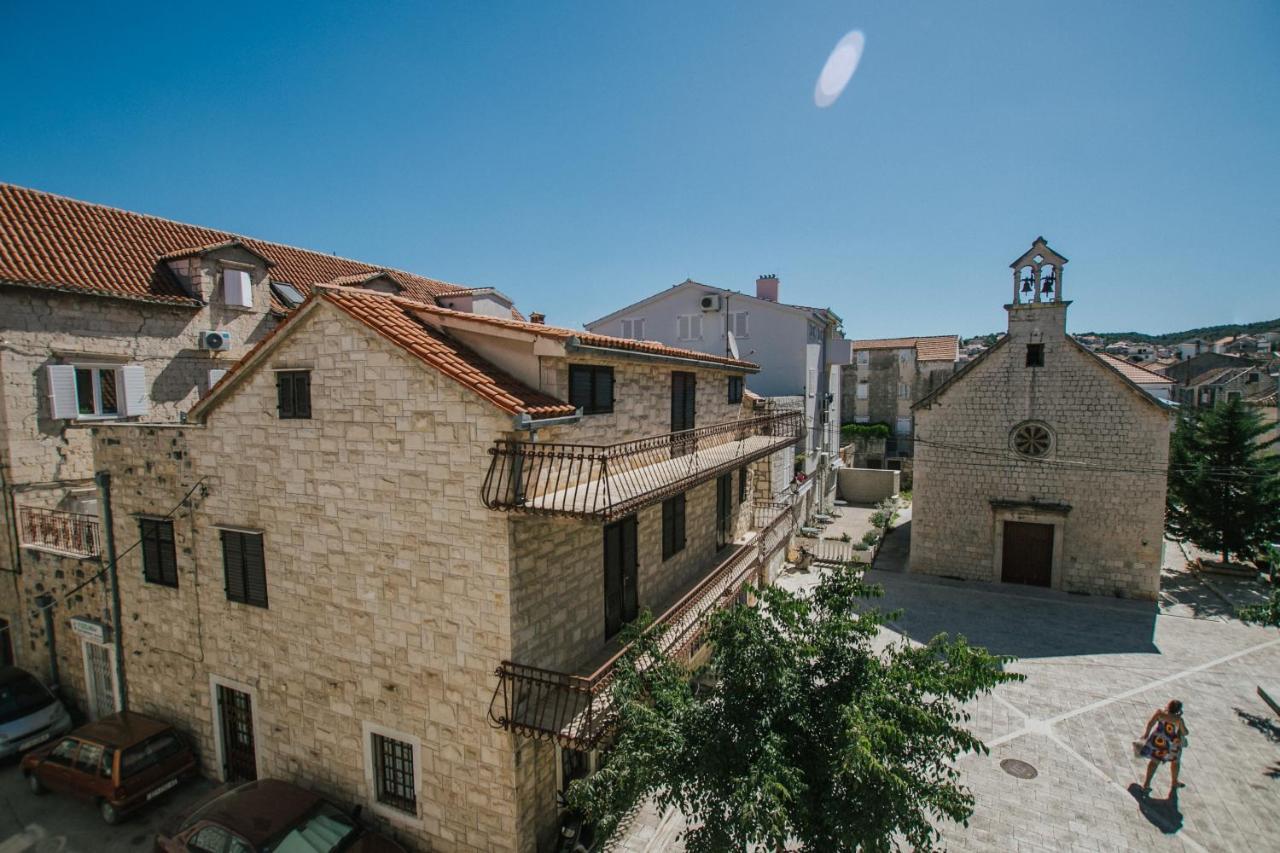 Apartments Ivana Trogir Bagian luar foto
