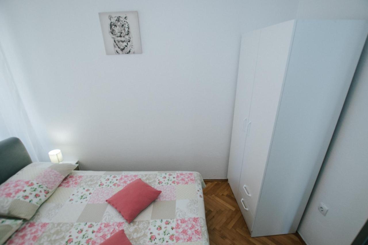 Apartments Ivana Trogir Bagian luar foto