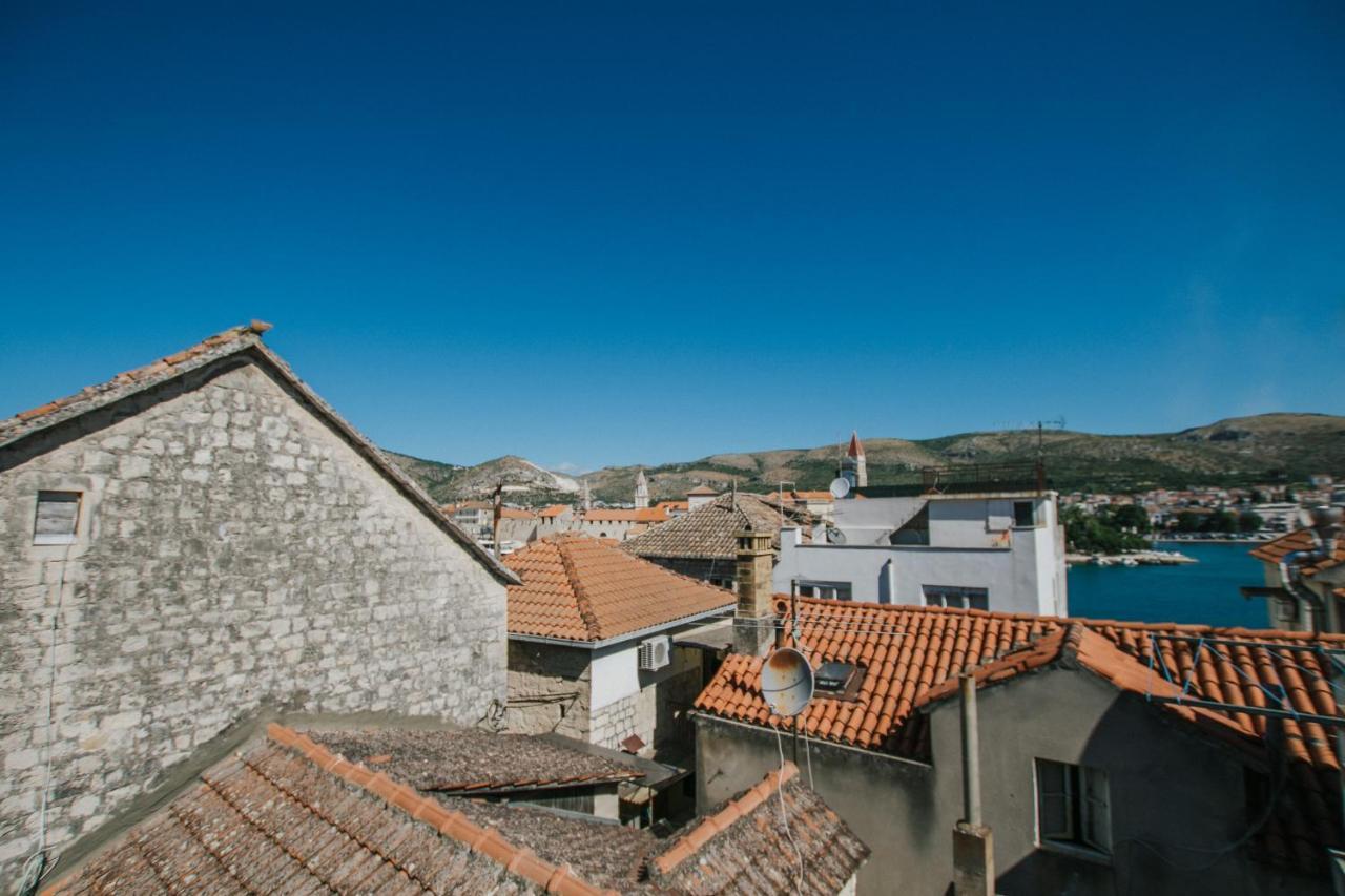 Apartments Ivana Trogir Bagian luar foto