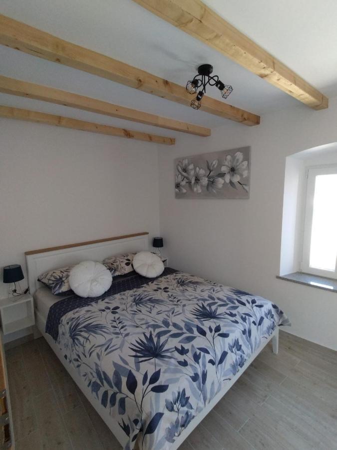 Apartments Ivana Trogir Bagian luar foto