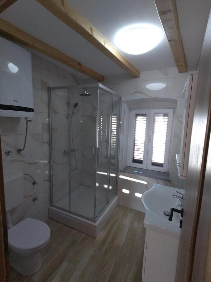 Apartments Ivana Trogir Bagian luar foto