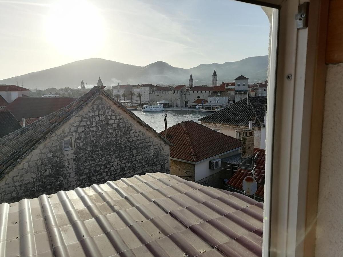 Apartments Ivana Trogir Bagian luar foto
