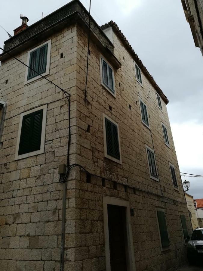 Apartments Ivana Trogir Bagian luar foto